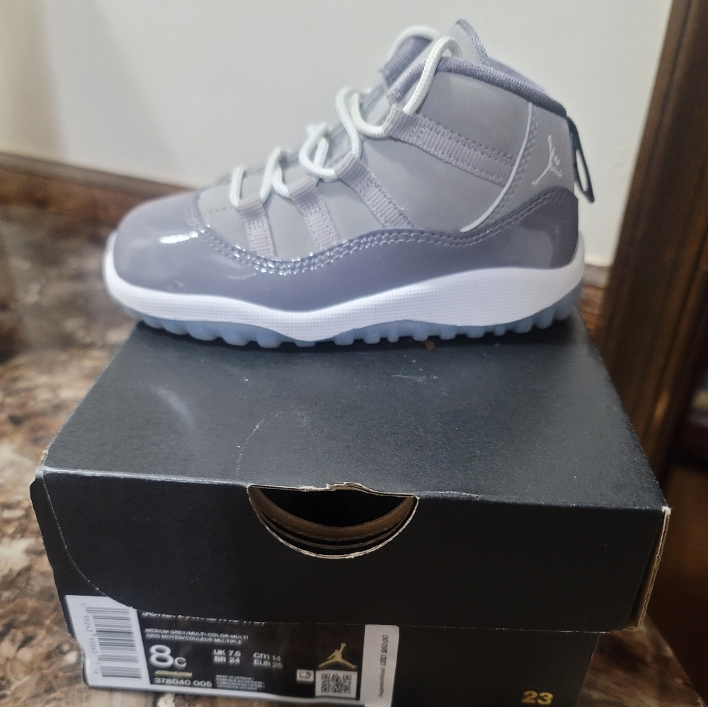 Toddler 8c Cool Gray Jordans